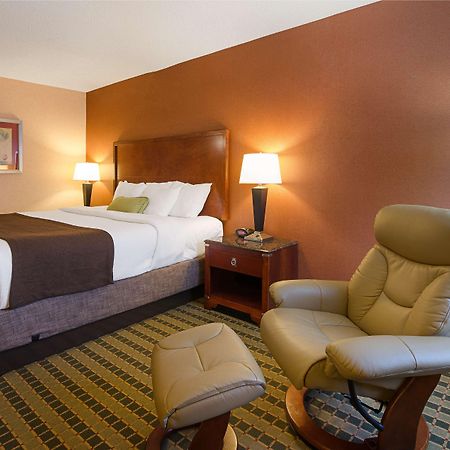 Best Western Plus Inn At Valley View Roanoke Exterior photo