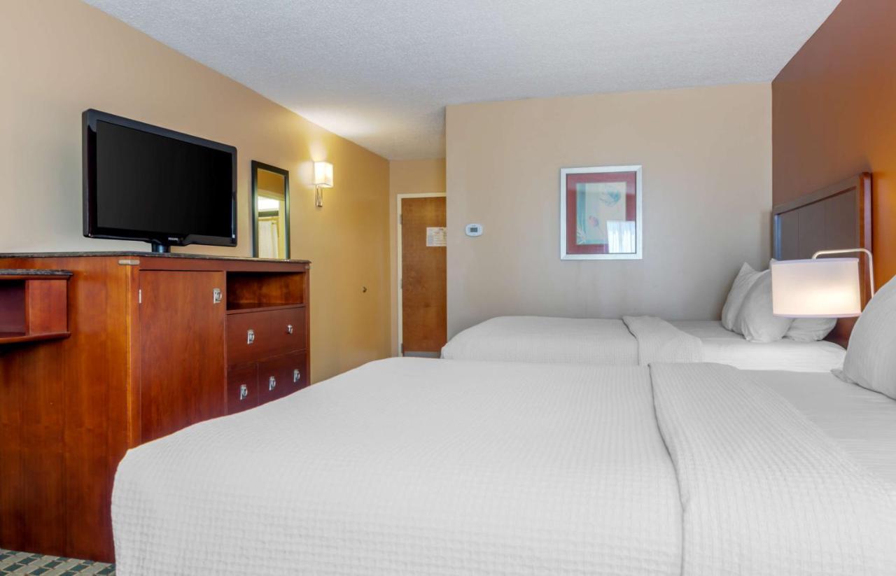 Best Western Plus Inn At Valley View Roanoke Exterior photo